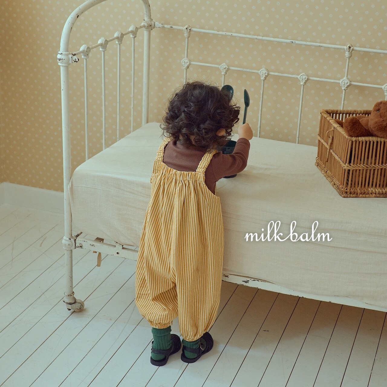 韓国子供服 / 26Autumn / Milkbalm / アップル オーバーオール / 女子服 / キッズ服 / 秋服 *XS~XL*