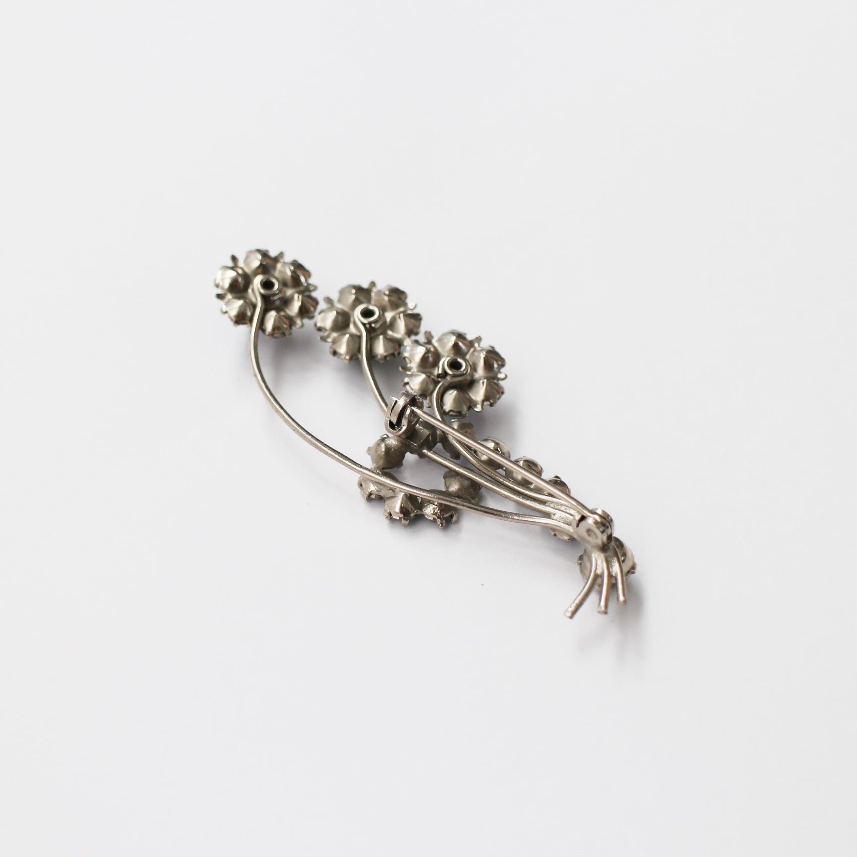 アイリスガラスブーケ*ヴィンテージブローチ | Lucy & Matilda