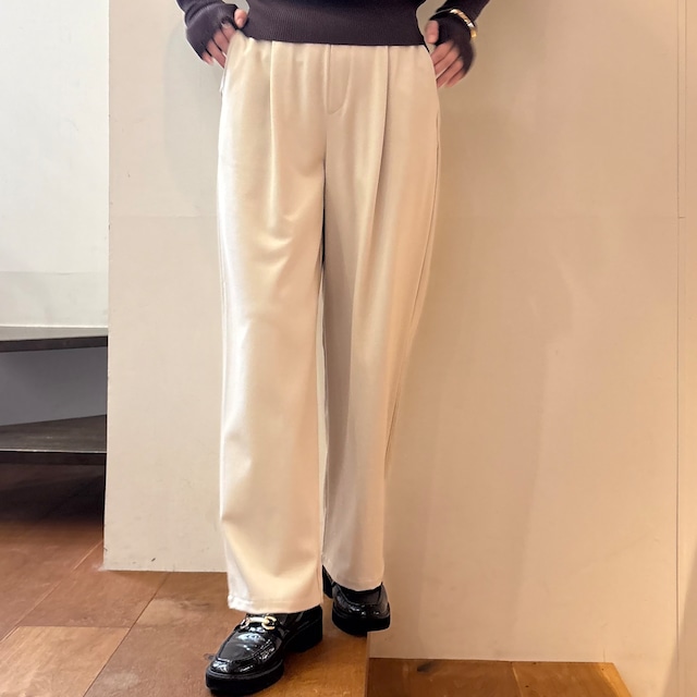 《 12/18(木)まで限定販売 》【 CLOCHE 】シアバタータックパンツ