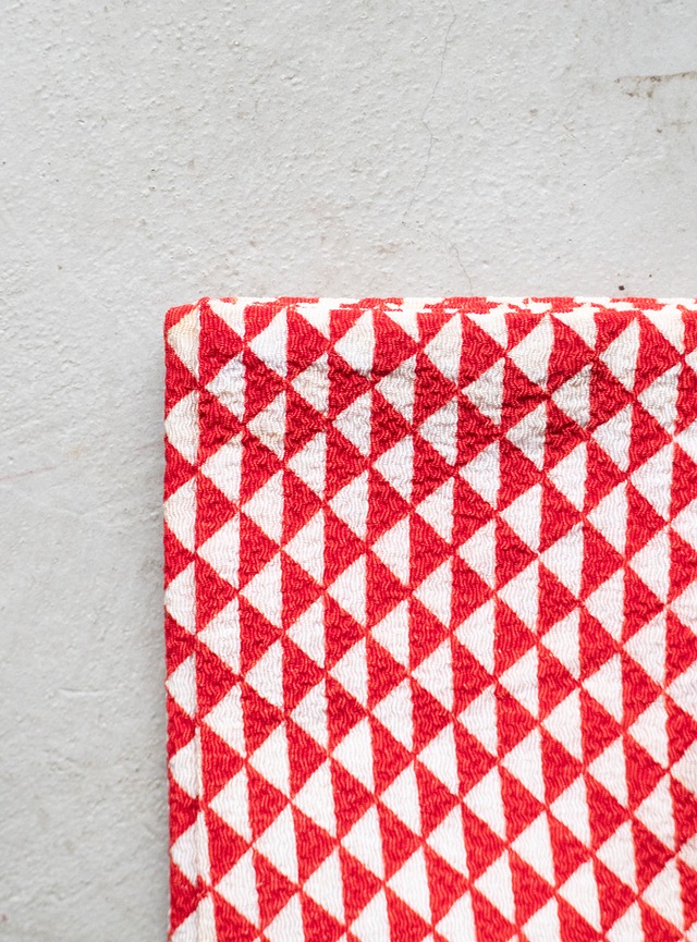 unknown 1980s Fish-scale pattern pouch
