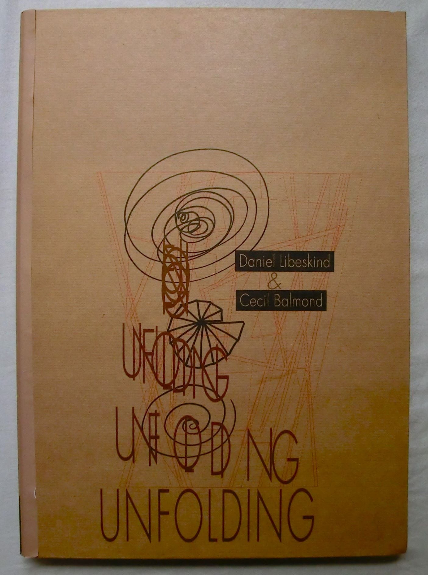 UNFOLDING ダニエル・リベスキンド＆セシル・バルモンド Unfolding