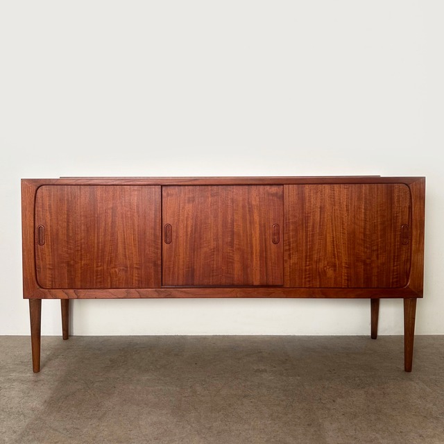 Sideboard / CS202