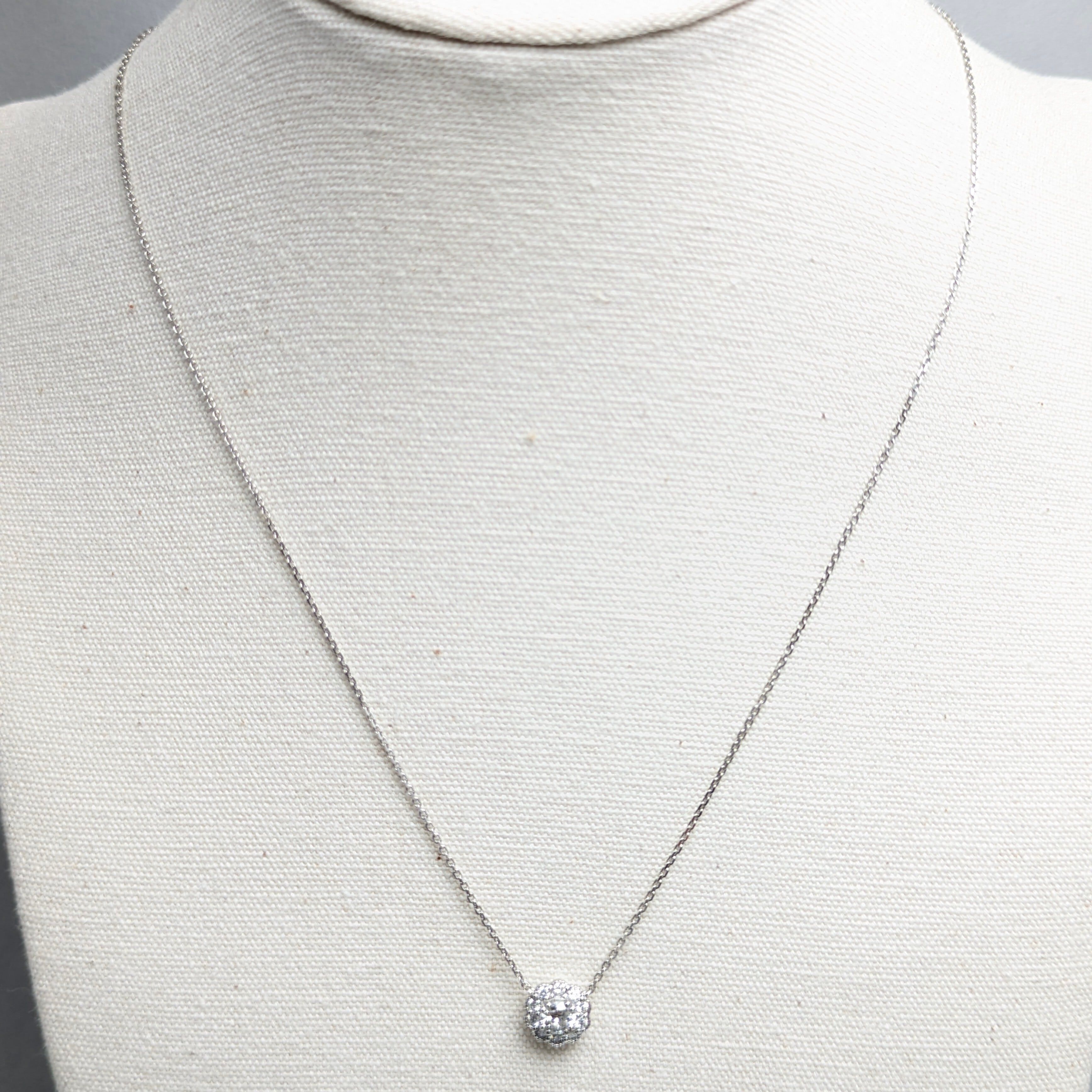 Pt900/850ダイヤネックレス ダイヤモンド 0.217ct ダイヤモンド 0.14ct