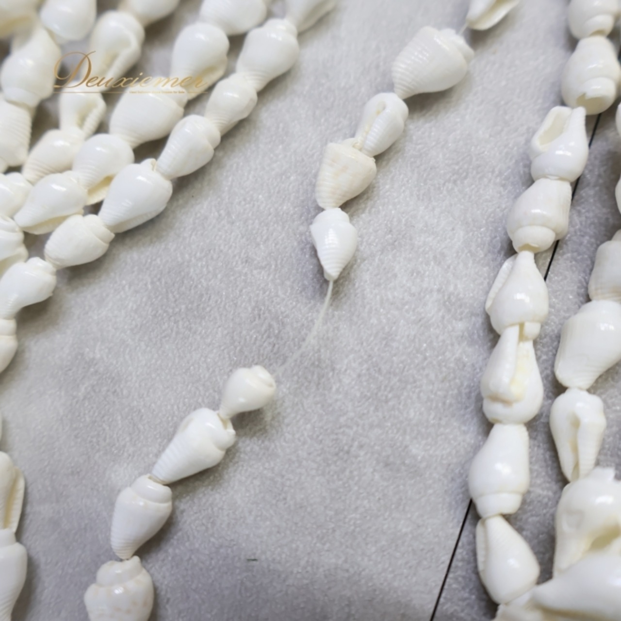 フラダンス 小物 まとめ売り 全12点 セット シェルレイ モンゴシェルレイ ククイ チョーカー 白 茶 黒 12連 10連 タヒチアン 首飾り 腕飾り シェル モンゴ リボン  レイ