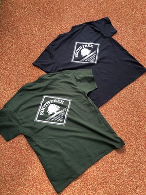 SOUTHTREE / SOUTHLAND TEE / BLACK & GREEN