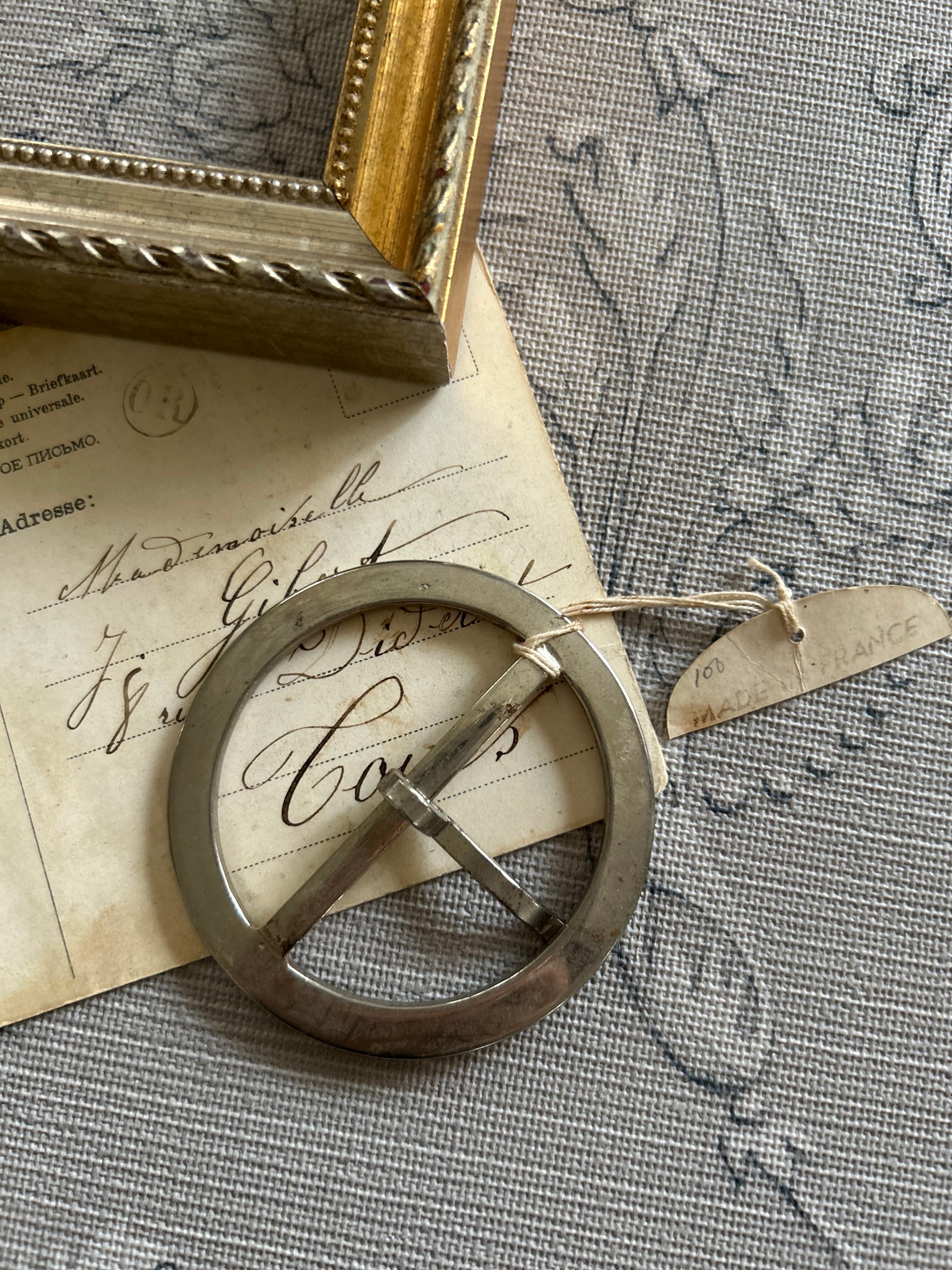 フランスVintage サークル型 バックルパーツ デッドストック タグ付き シルバー インテリア小物 店舗什器