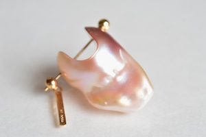 【monaka】 Freshwater baroque pearl earrings - 淡水パロックパール