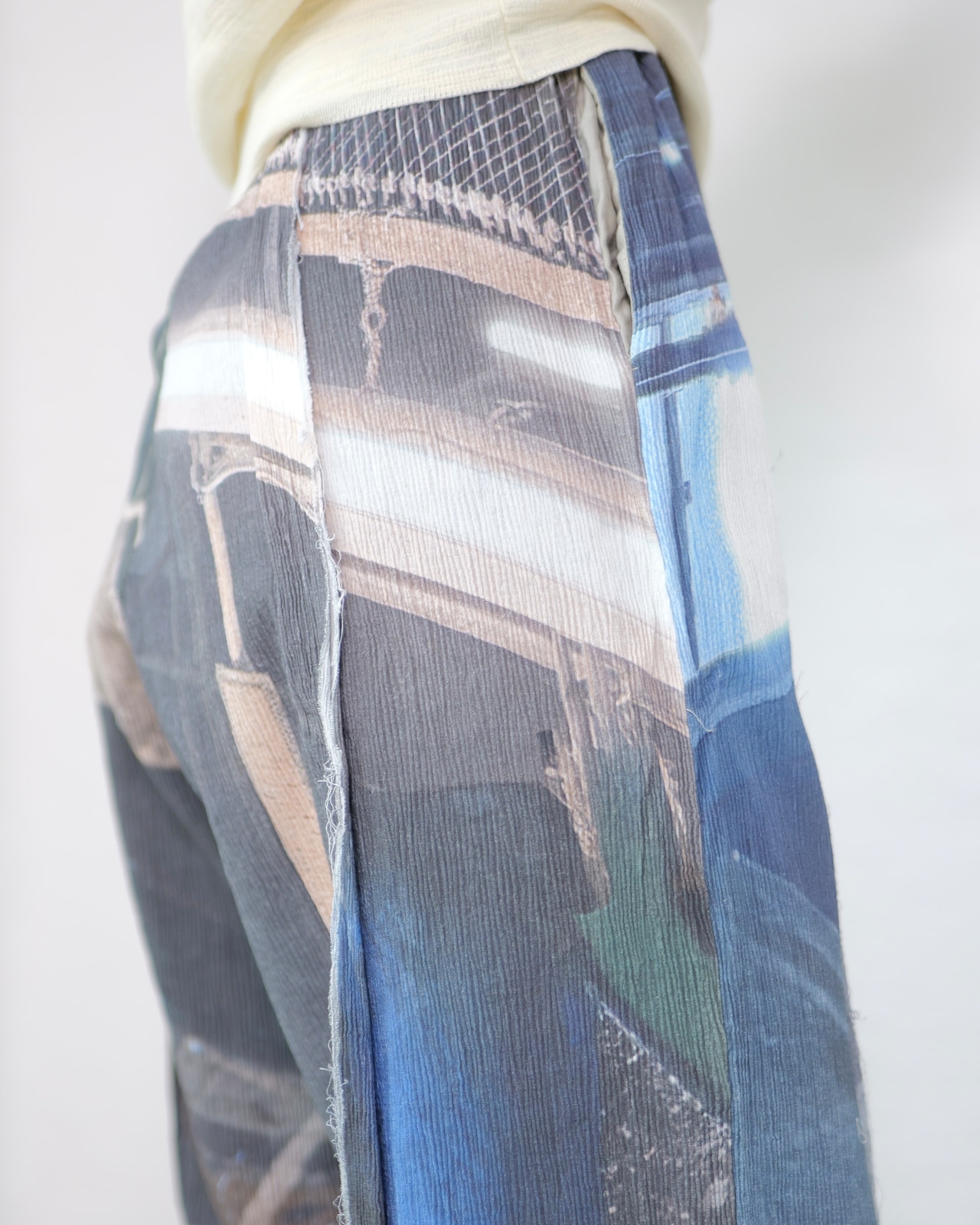 kotoha yokozawa - Graphic Yoryu Pants :Mono Coil|グラフィック楊柳/風景プリント/size 4