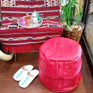 モロッコ プフ 山羊 本革 デザインレザー スツール（赤）オットマン POUF【モロッコ直輸入】
