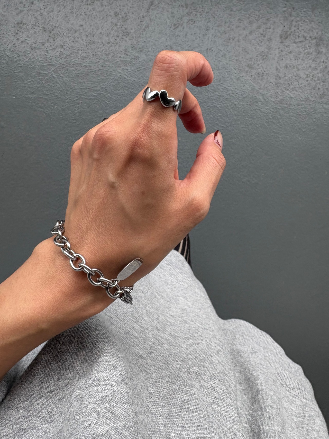 モードチェーンブレスレット
