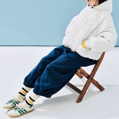ロイヤルブルーが新鮮:コクーンルーズシルエットスウェットパンツ i0504