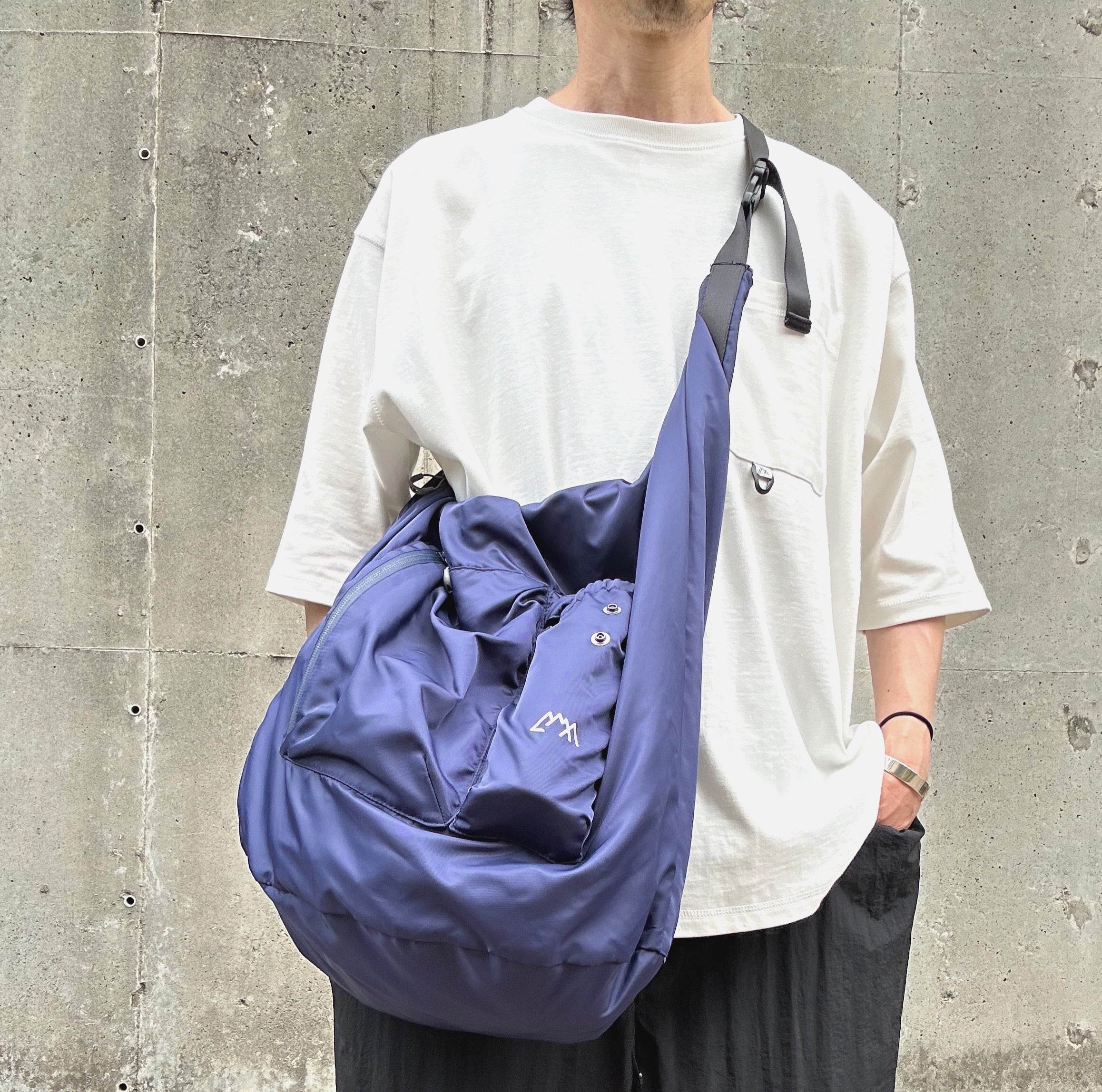 CMF OUTDOOR GARMENT / ROLL BAG | SWAY NOMAD