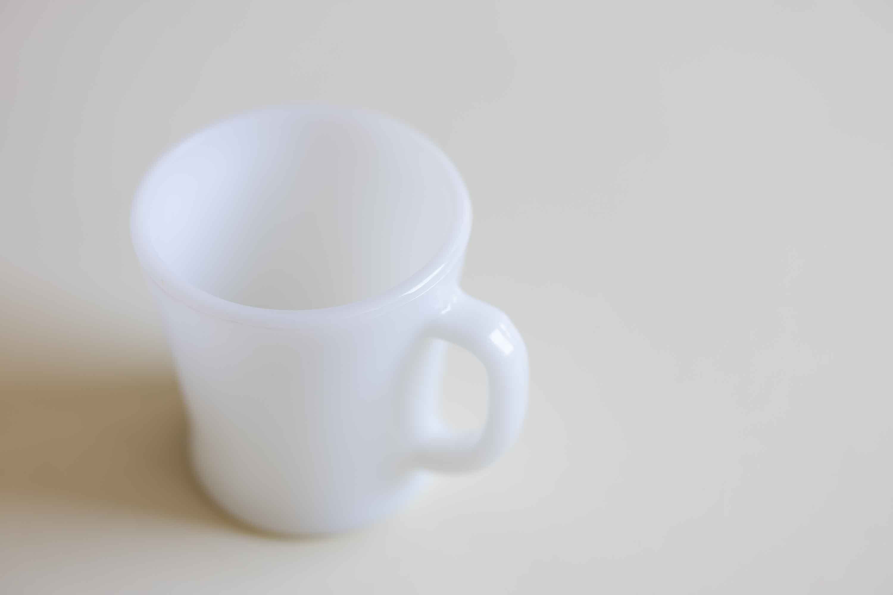 ファイヤーキング イカリマーク ミルクガラス 白 コーヒーカップ 1977年~86年頃