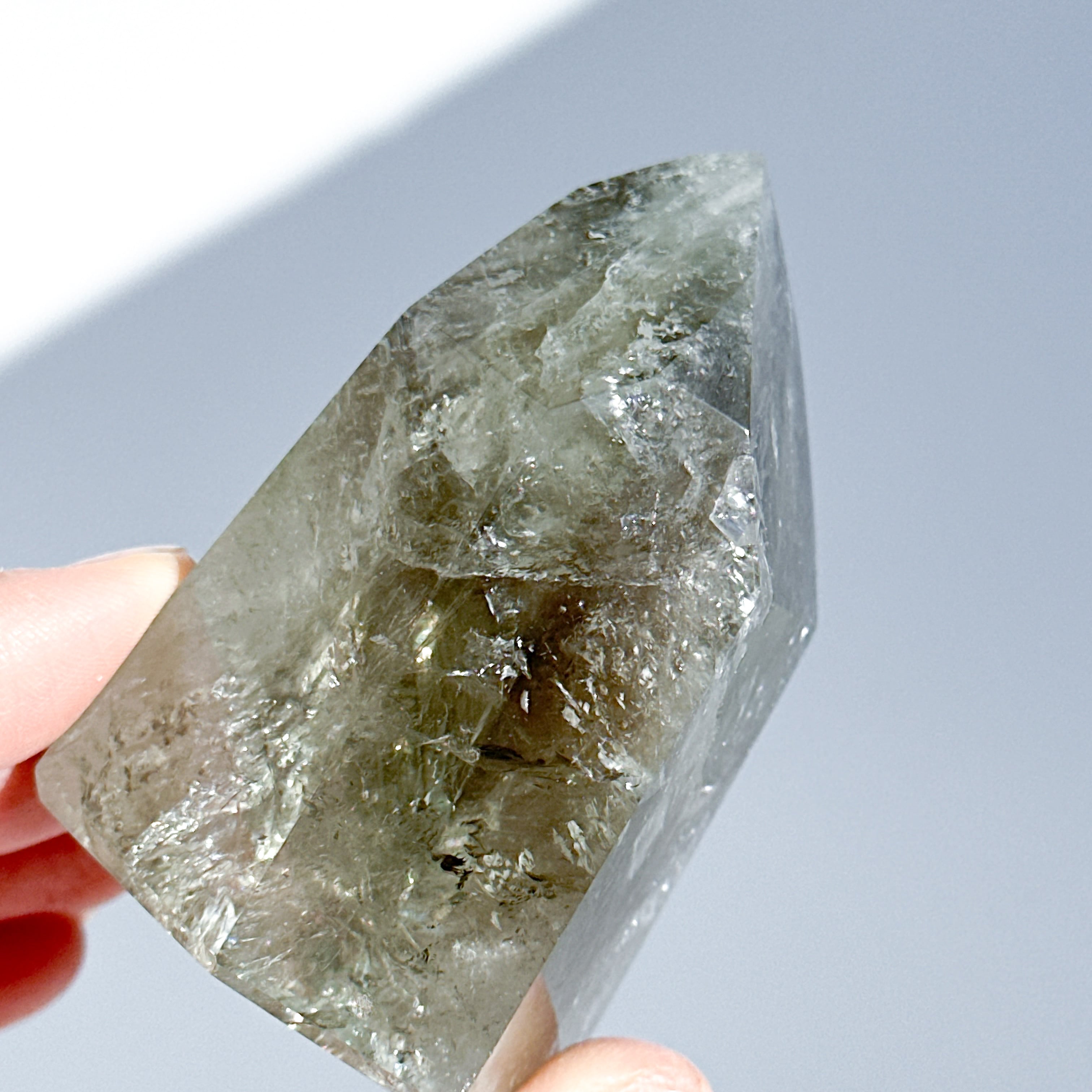 非加熱◎バイーア産グリーンアメジスト タワー15◇Green Amethyst