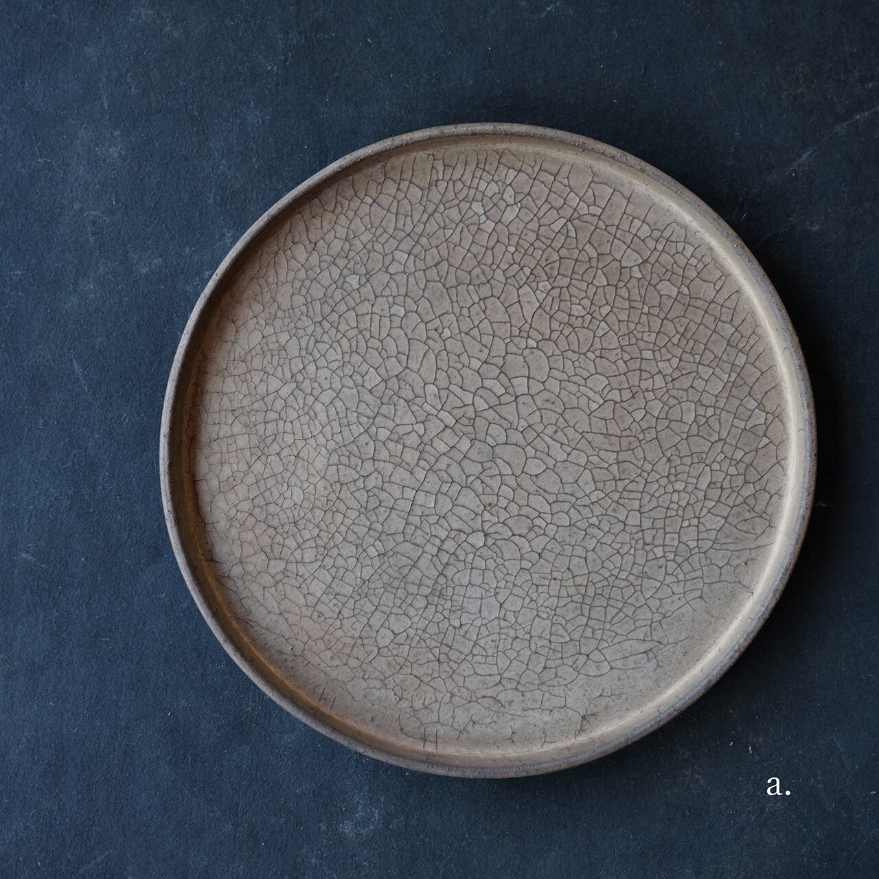 瀬川辰馬　硫化銀彩　リム皿　器　大皿 瀬川辰馬 Tatsuma Segawa 硫化銀彩 切立皿S H1 b,d | les trois