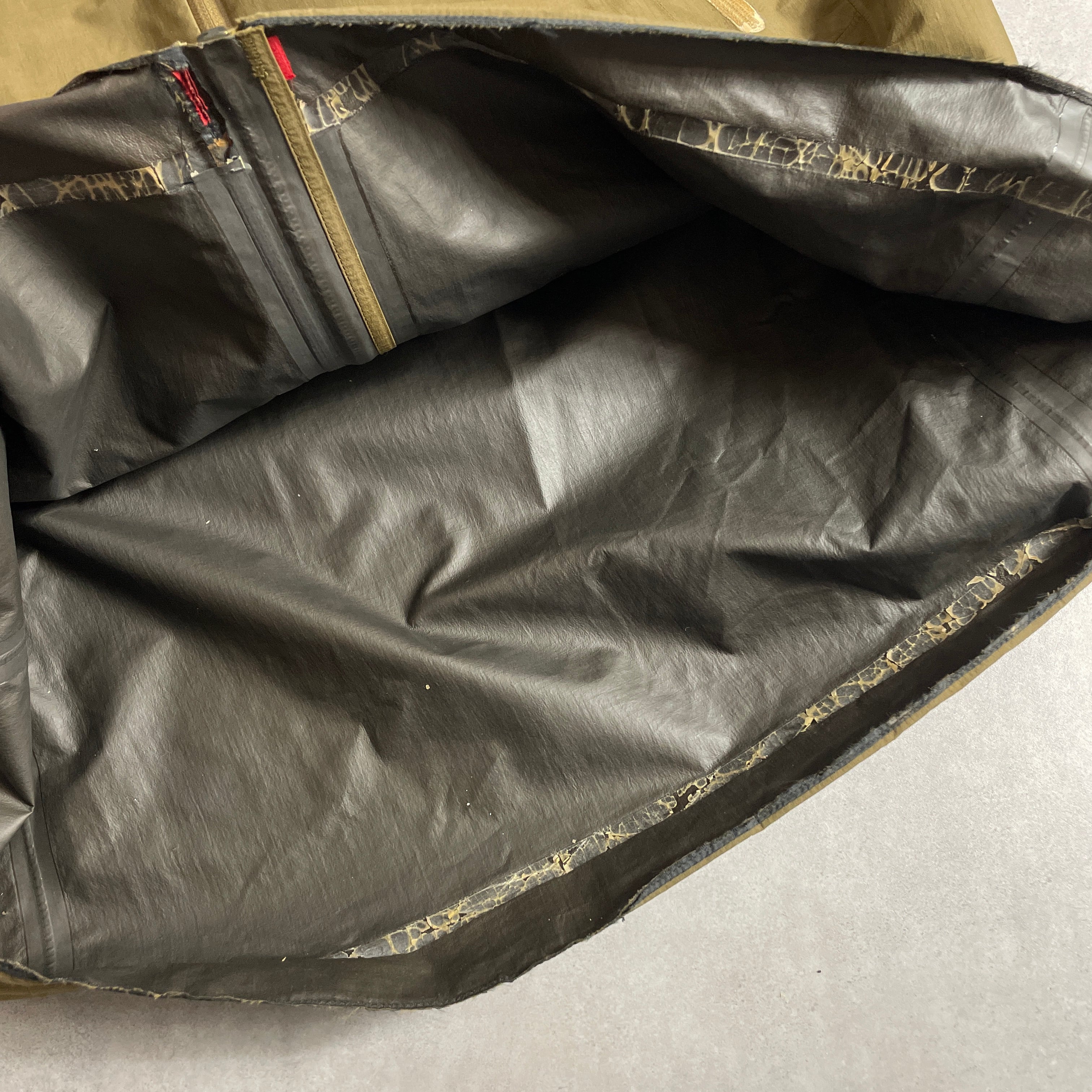 00s Arc'teryx Theta sl brown jacket y2k | SALONE. 00s Arc'teryx Theta sl brown jacket y2k | SALONE.