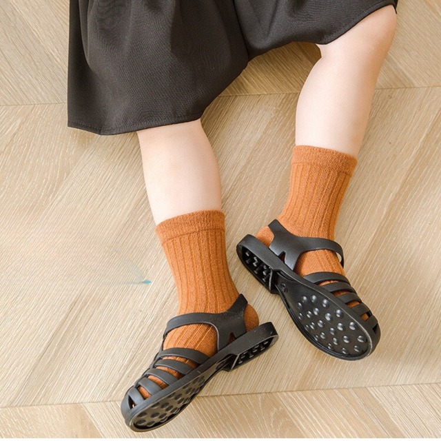 【即納】ナチュラルカラーの無地クルーソックス 4足セット