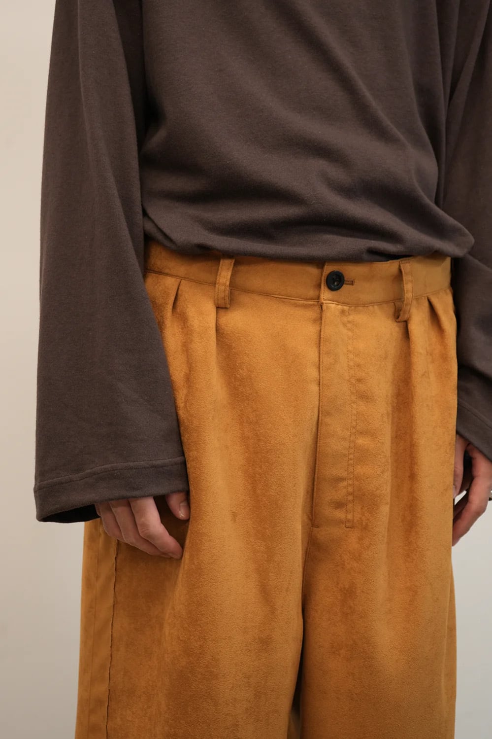 24AW】ANCELLM VEGAN LEATHER SIDE LINE PANTS (YELLOW) ANC-PT51