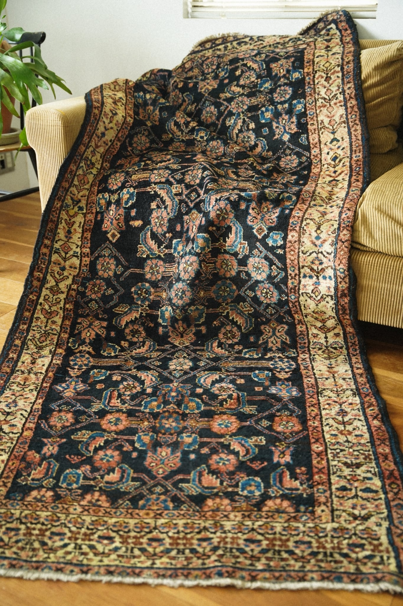 819 -Vintage Taimani rug | PAY ID