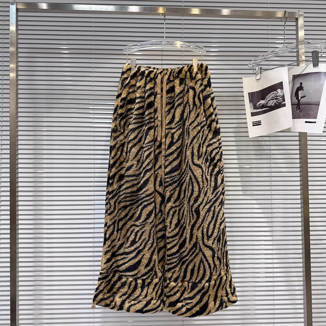 【bottoms】ヒョウ柄ワイドパンツ Q7743