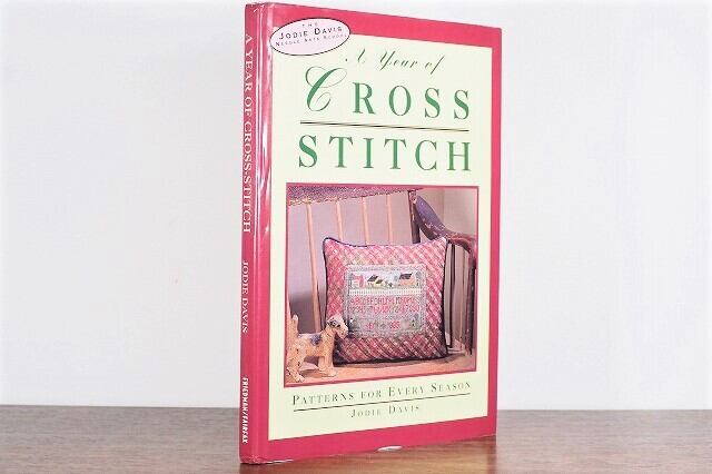 A Year of CROSS STITCH /visual book