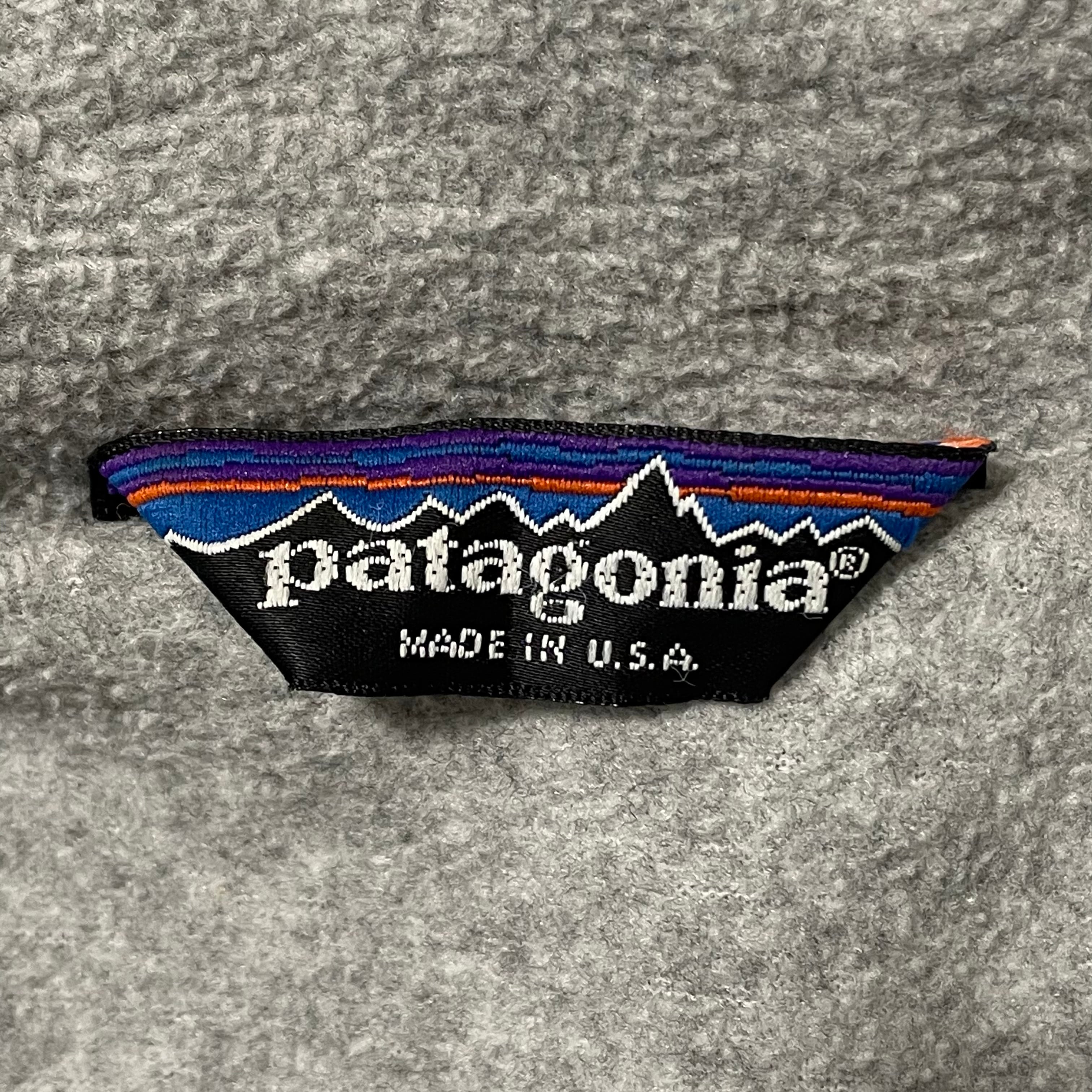 patagonia パタゴニア　中綿ナイロンジャケットブルゾン　ワンポイントロゴ