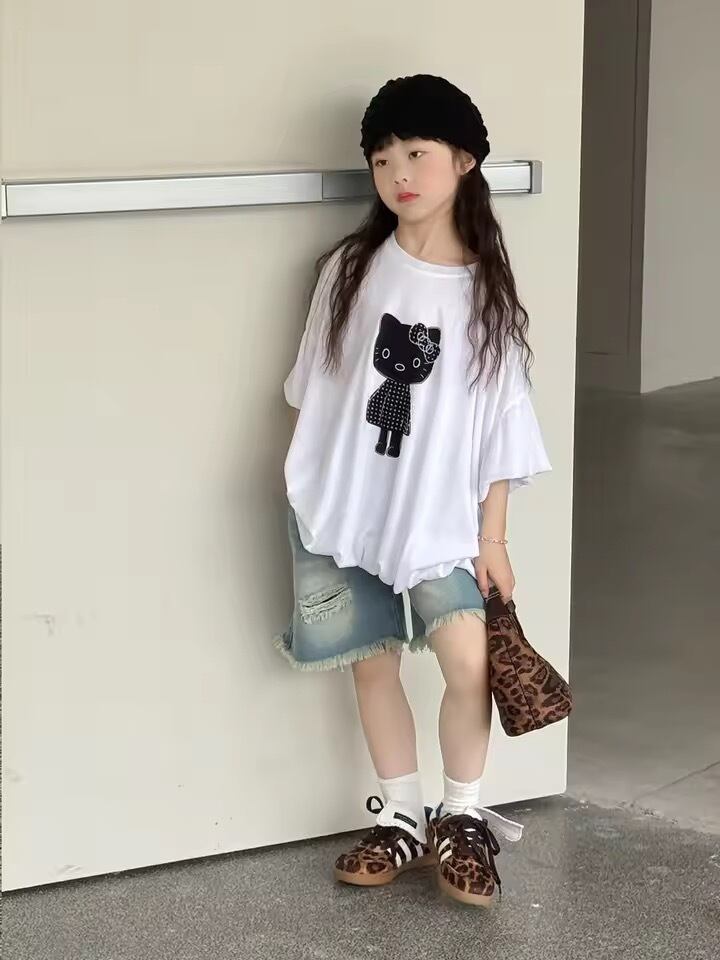 ダメージハーフデニム