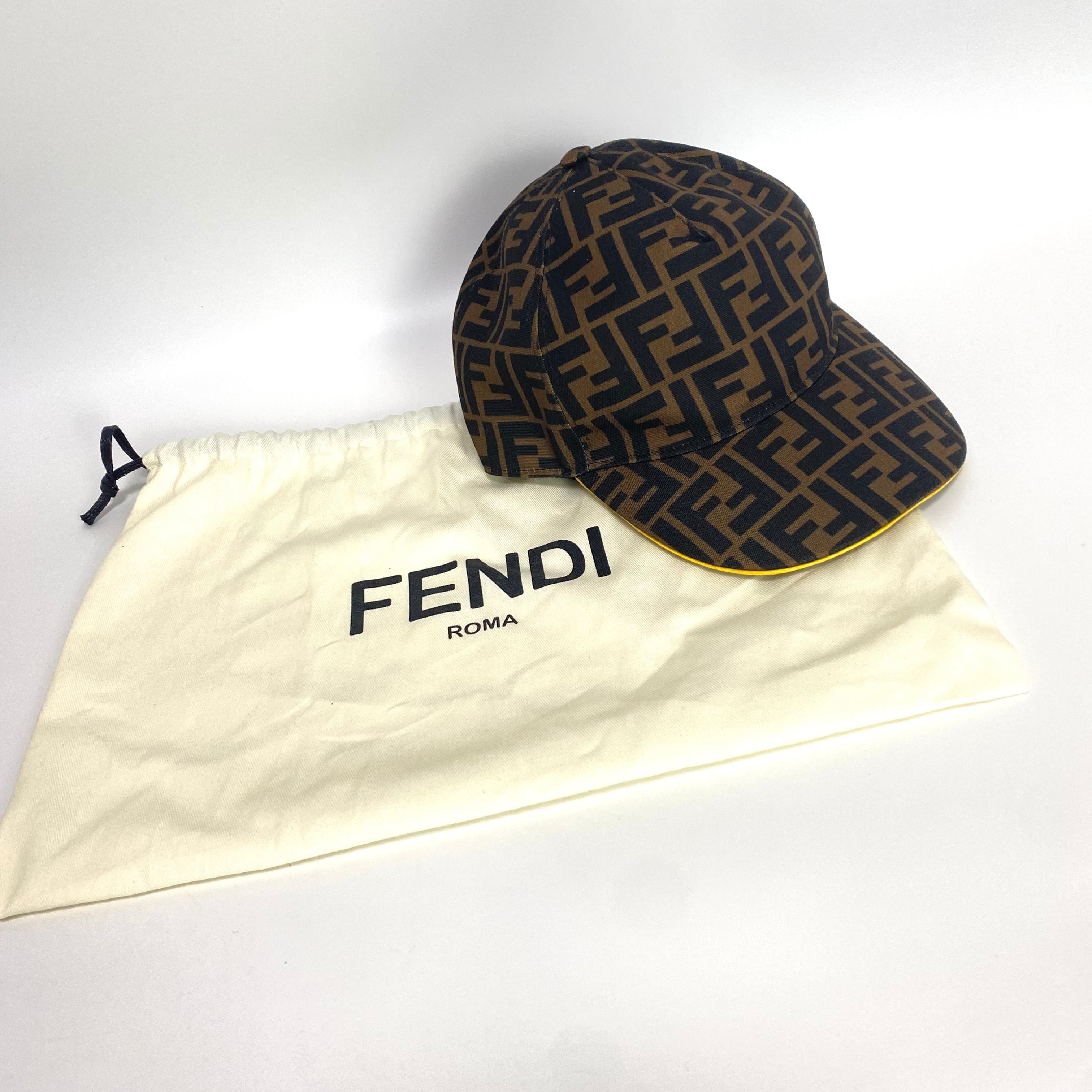 ○FENDI フェンディ ズッカ柄 キャップ ブラウン 11613-202310 | rean