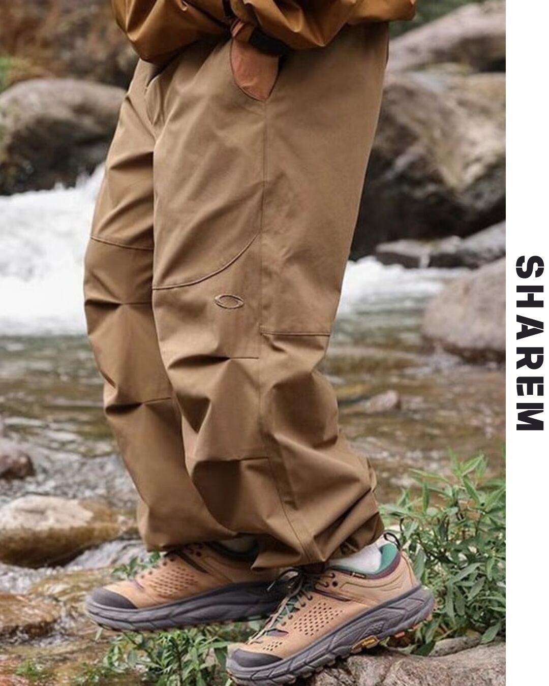 wide leg parachute pants B0052