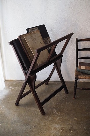 デッサン・スクリプト・写本を重ね-antique magazine rack