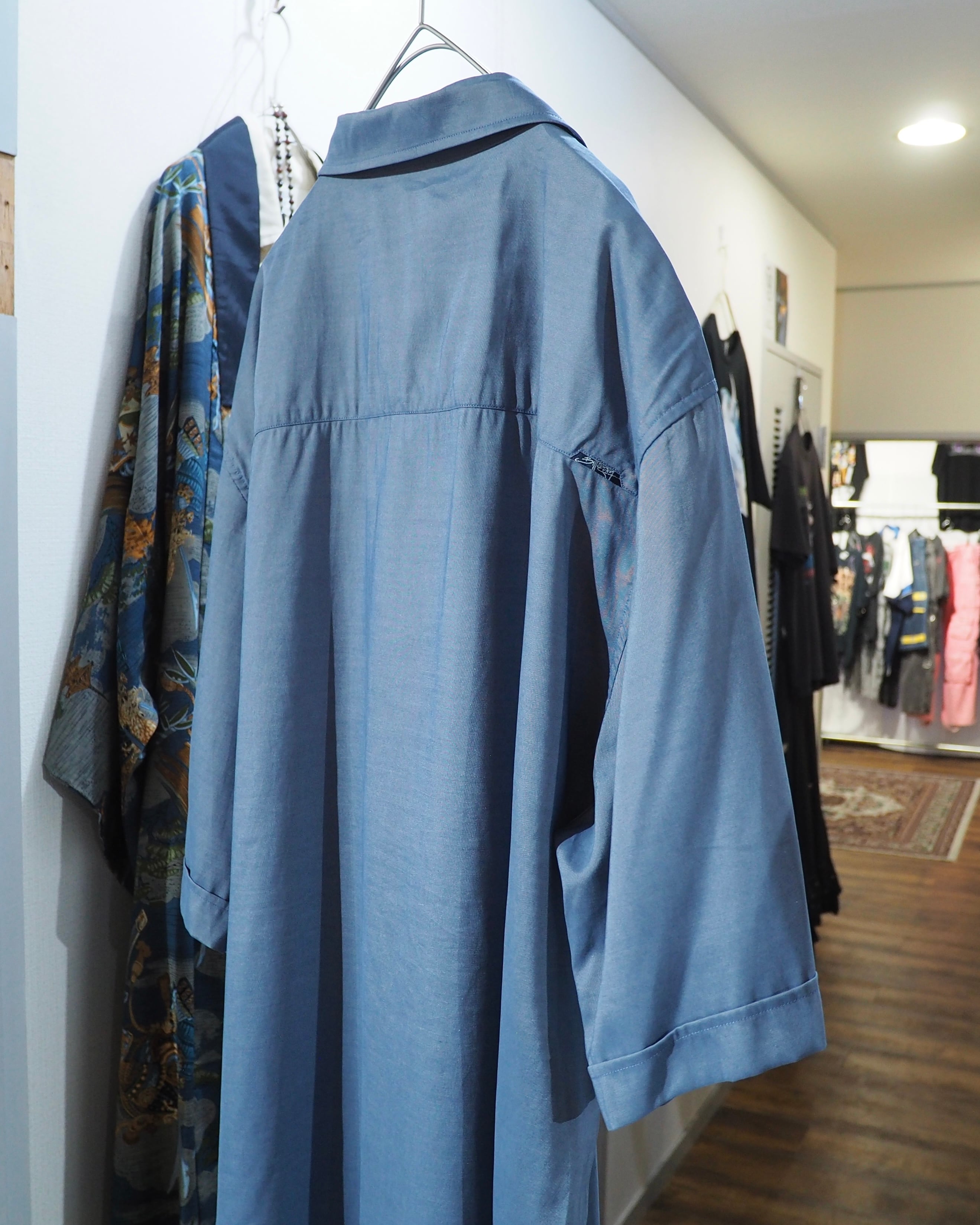 2000s " BILLABONG " Cold tone Flower All over pattern SS shirt