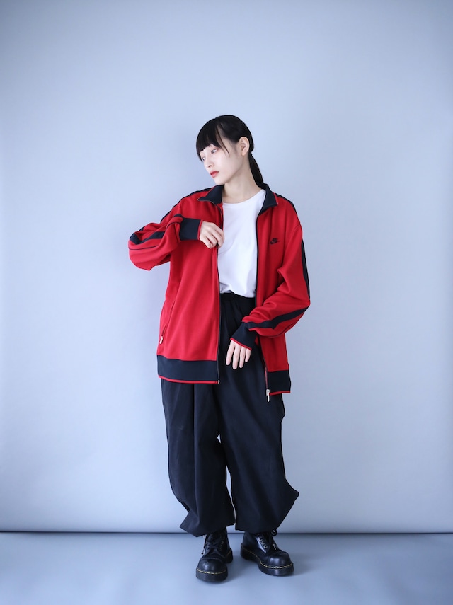 "NIKE" bi-color good switching and piping loose track jacket