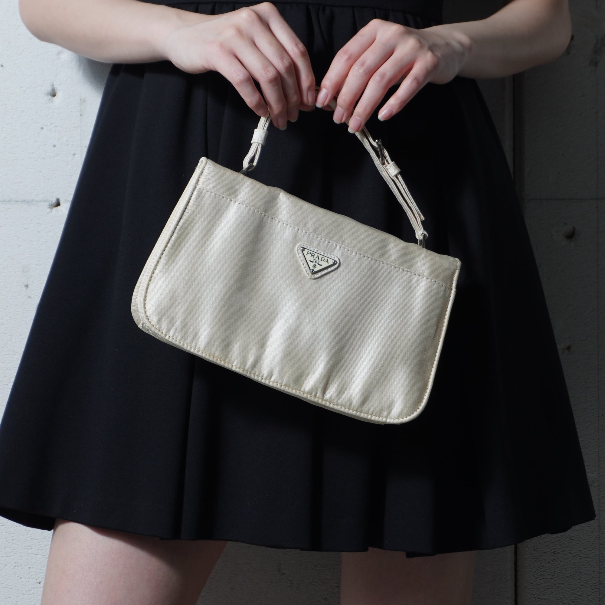 Vivienne Westwood】ヴィヴィアンウエストウッド Simple tiny ORB 2WAY