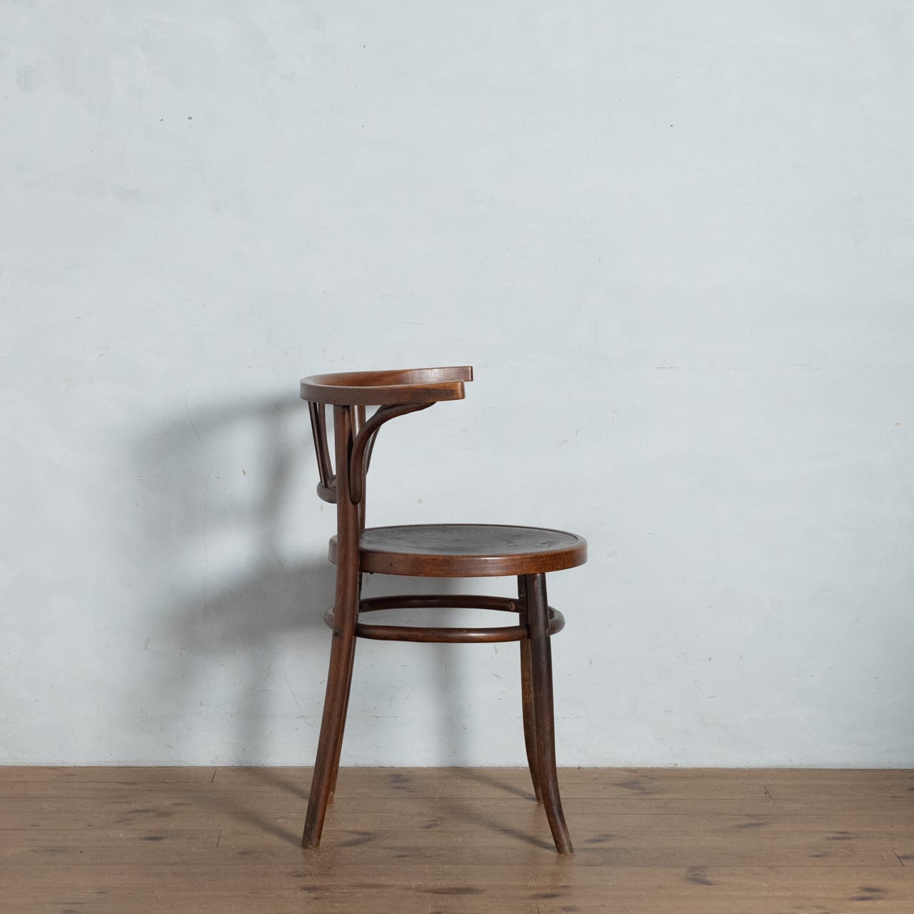 Bentwood Arm Chair / ベントウッド アームチェア〈ダイニング Bentwood Arm Chair / ベントウッド アームチェア〈ダイニング