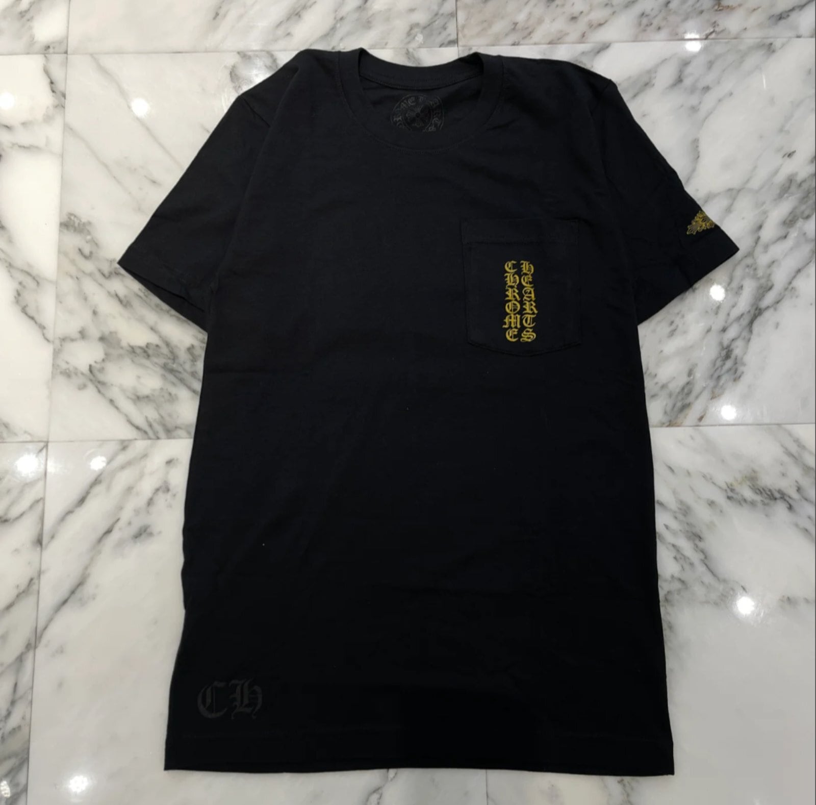 CHROME HEARTS クロムハーツ 香港限定 バックスクロール＆ロゴクロス T