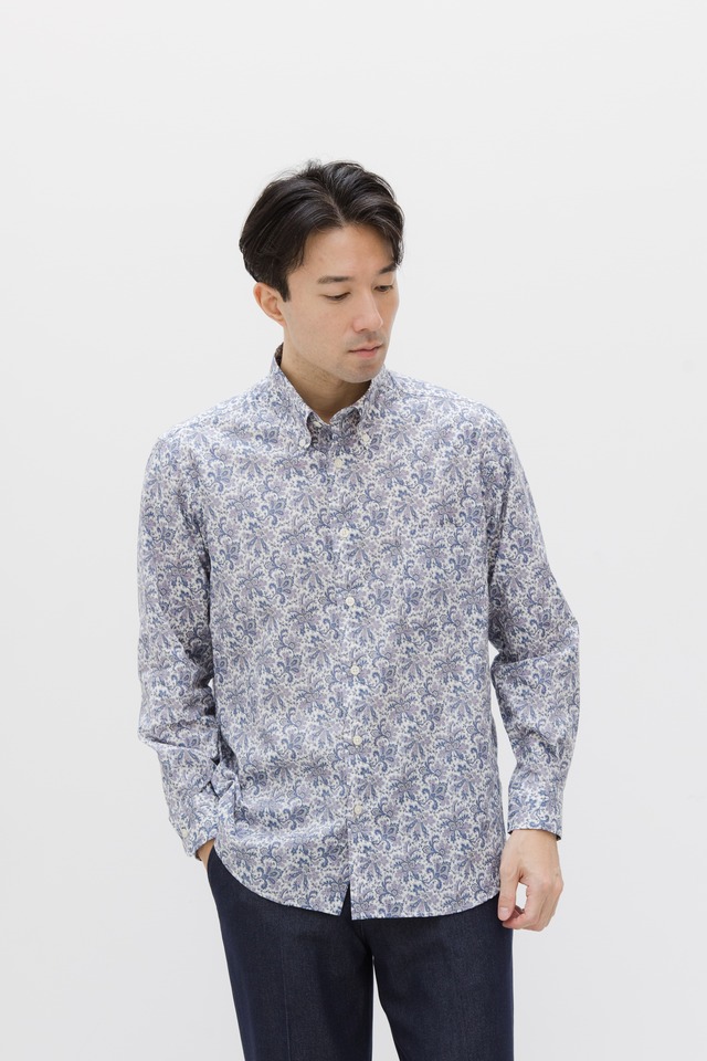 長袖ボタンダウンシャツ