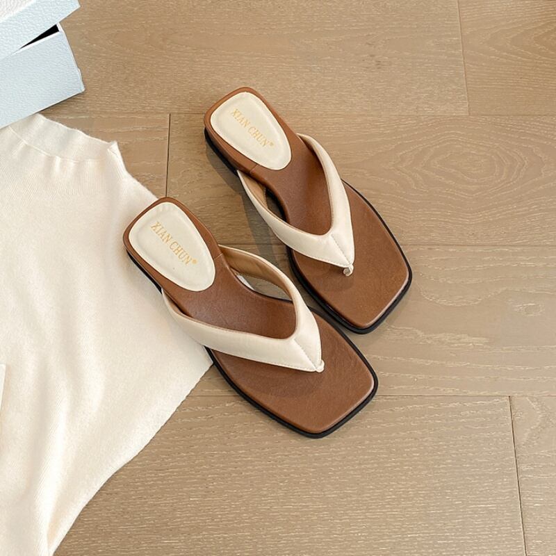 カジュアルトングサンダル　ホワイト