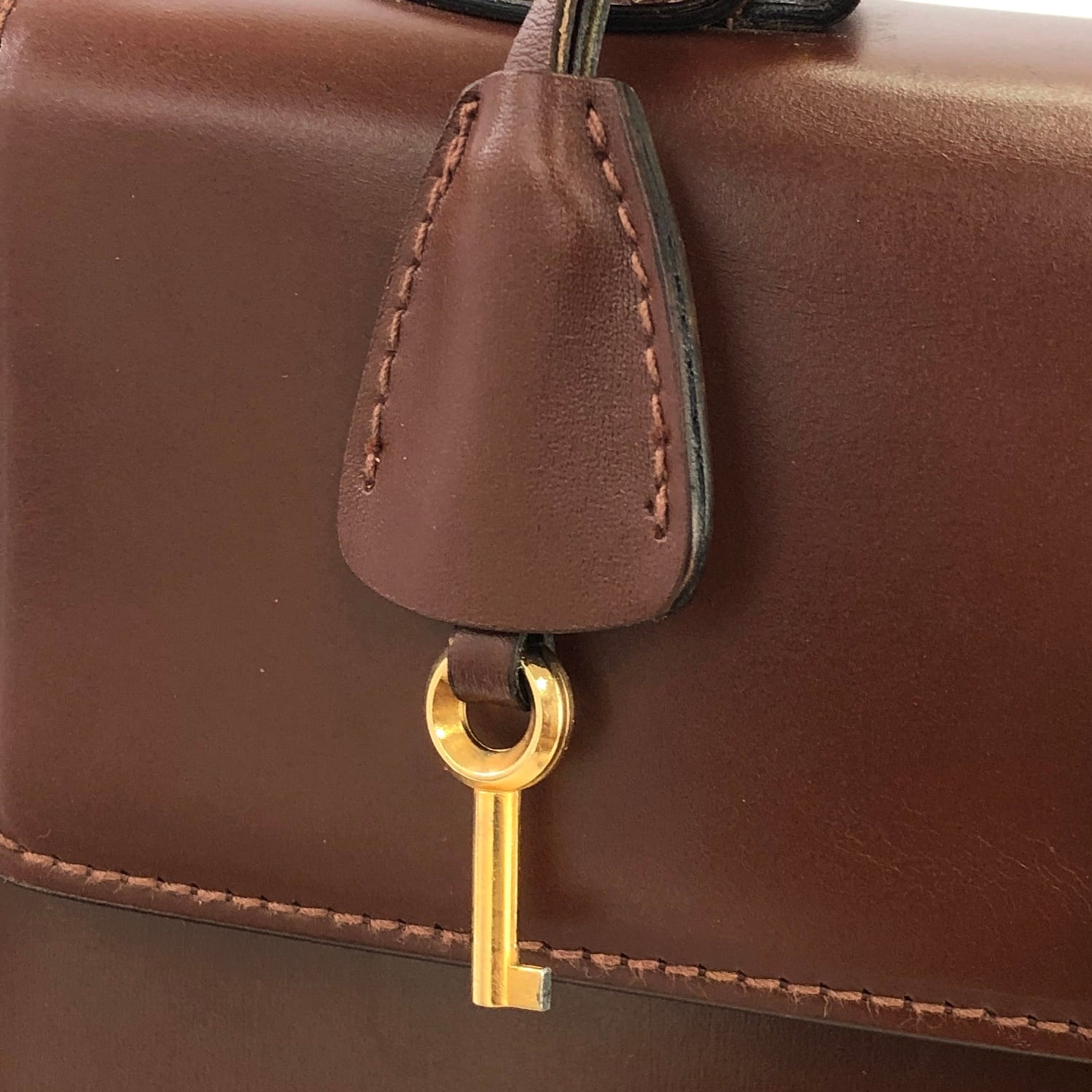 PRADA プラダ フロントロック レザー トップハンドル ハンドバッグ