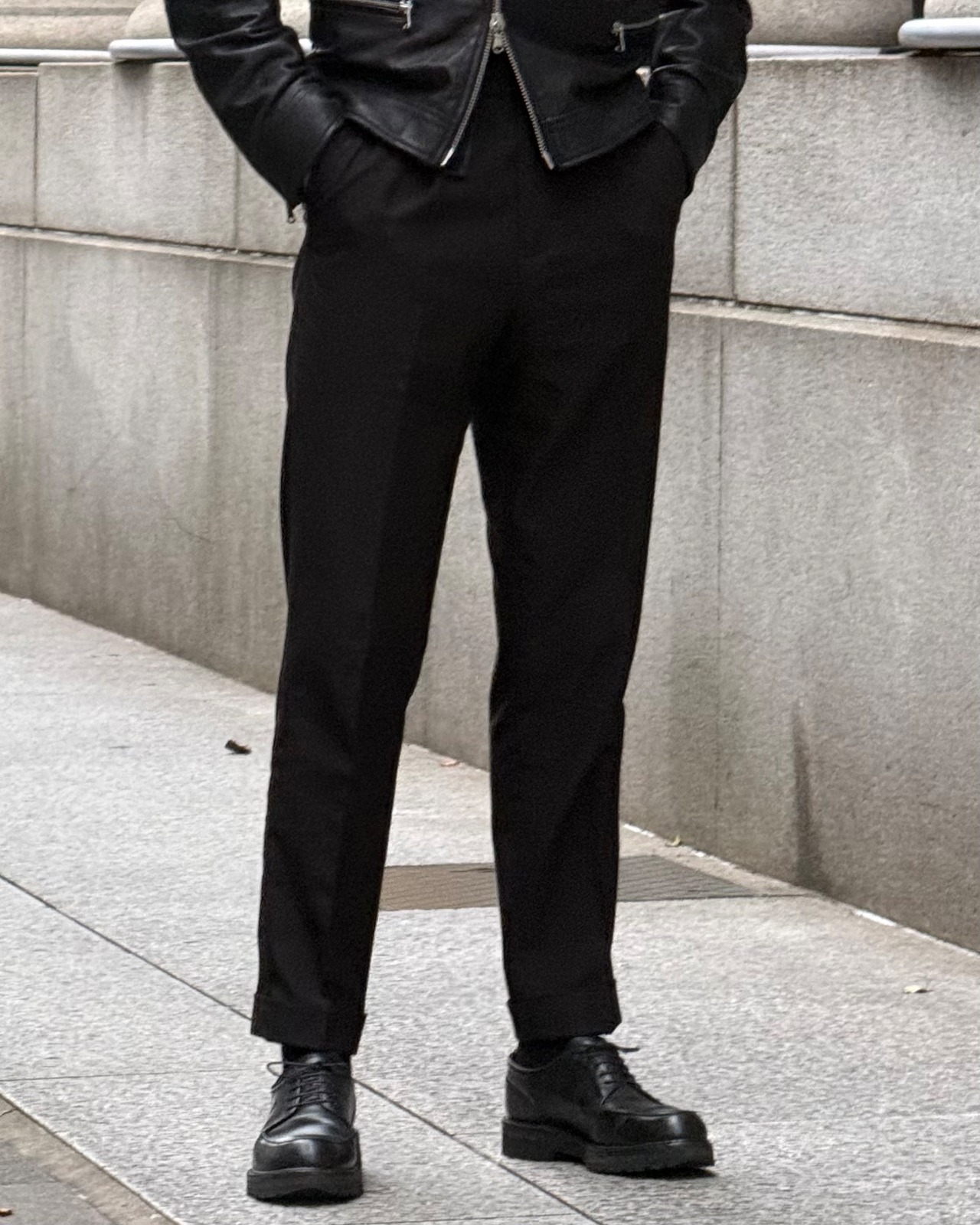 【脚長端整】ナポリフィット4シーズントラウザー