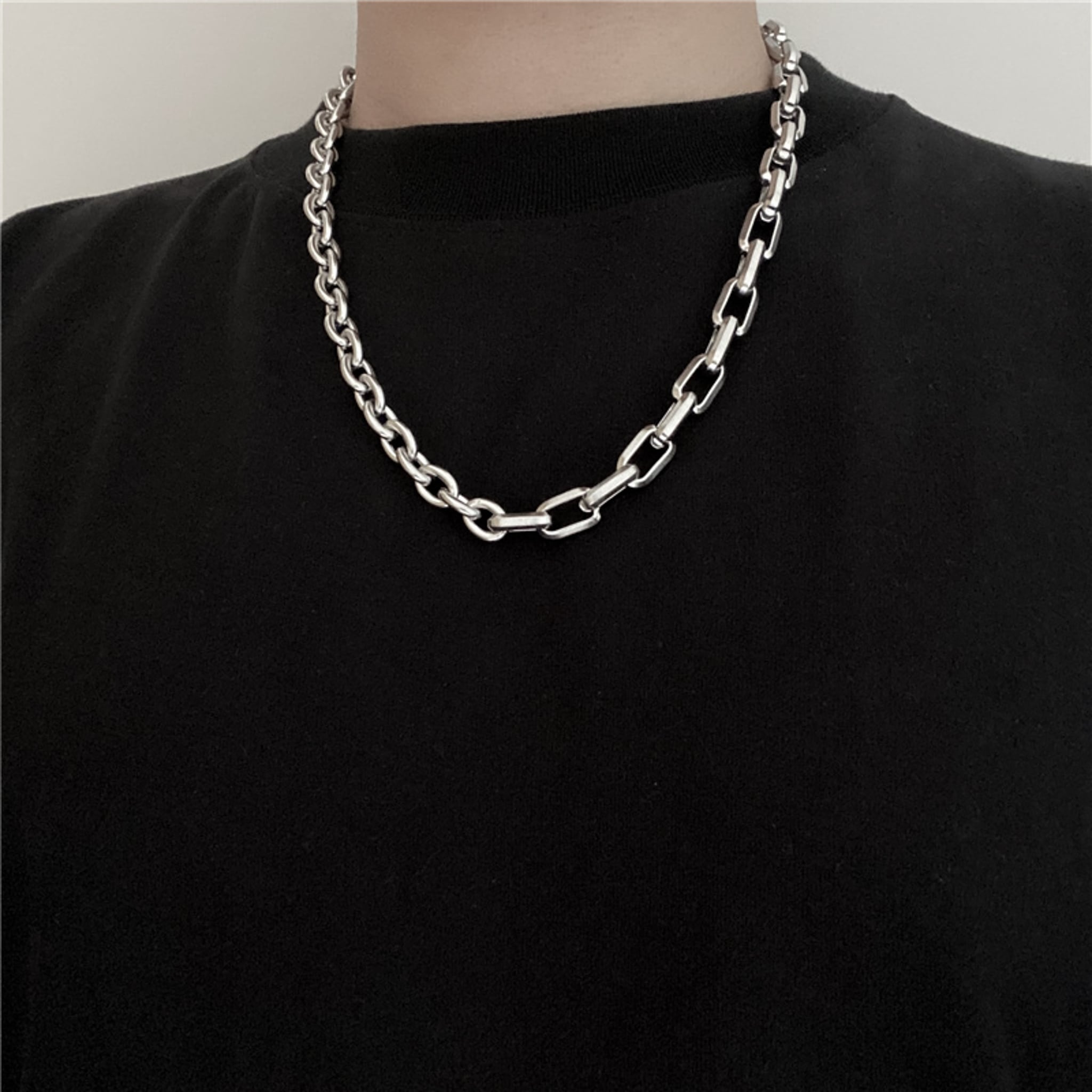 2Types of Chains Necklace B&C