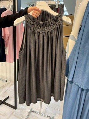 Dignite Collier 80268228 編み込みフレアブラウス