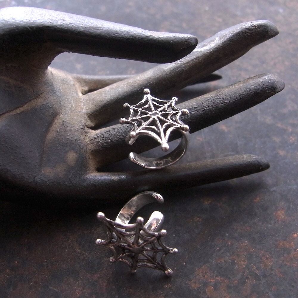Ear Cuff- Spiderweb Small-SV /小さな蜘蛛の巣のイヤーカフ片耳用・シルバー