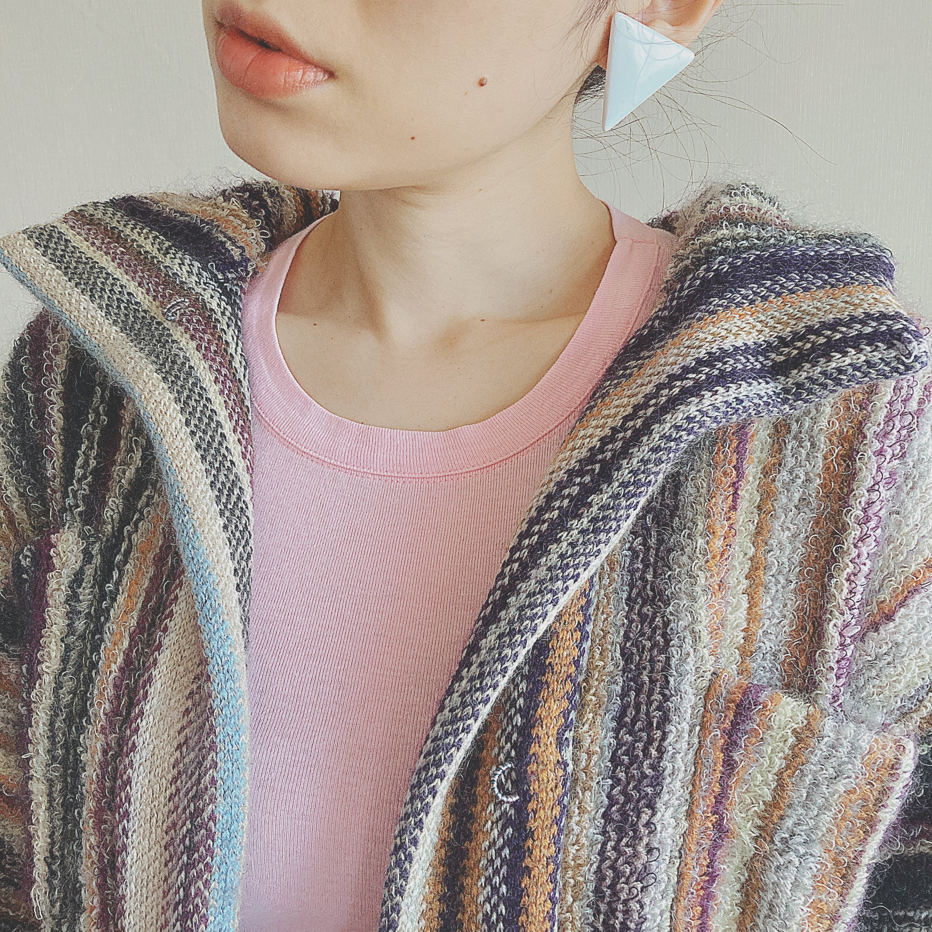 Vintage white plastic triangle earrings ヴィンテージ ホワイト