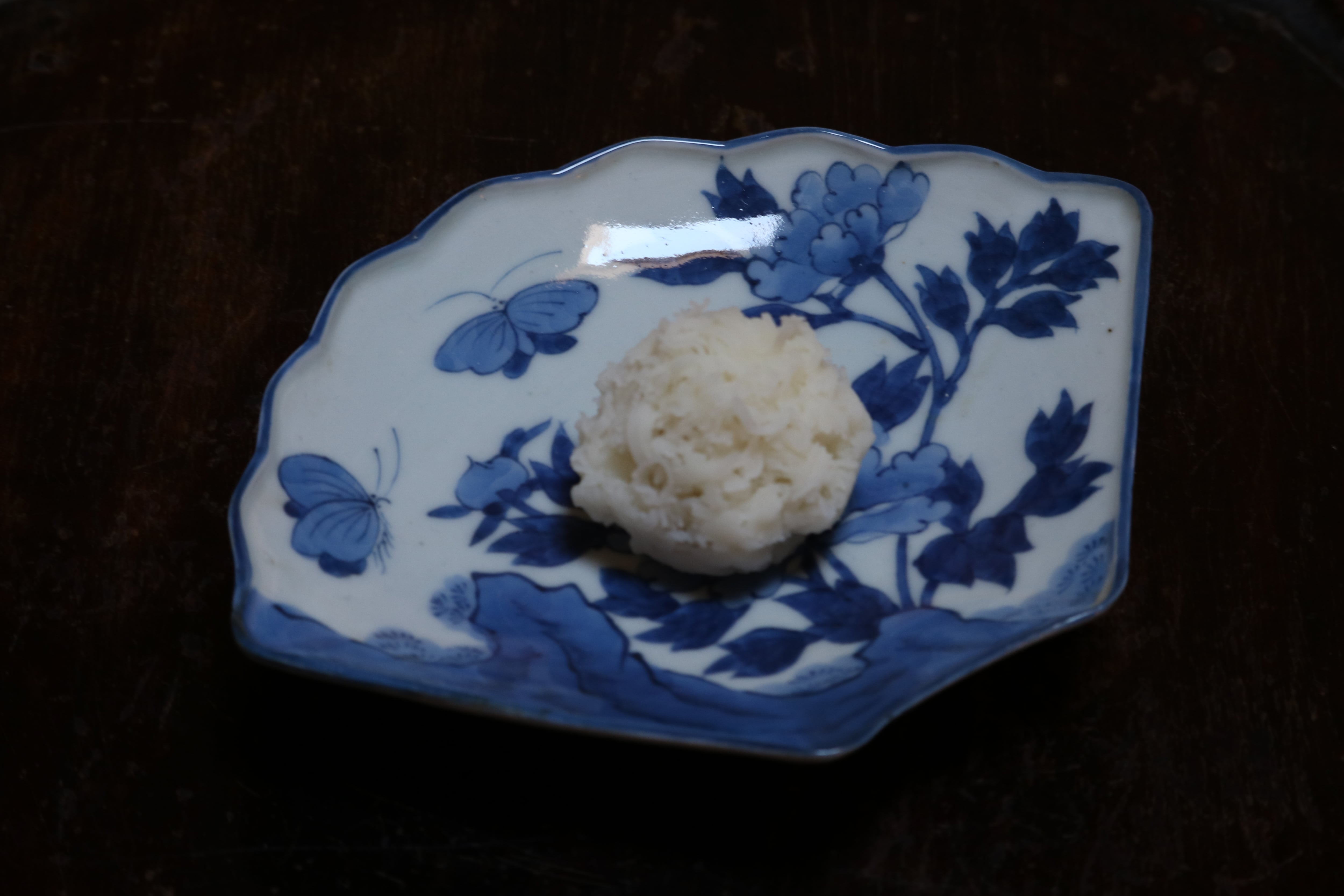 伊万里 牡丹蝶文皿