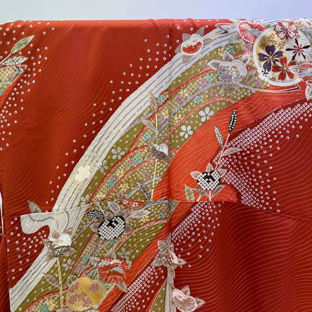 振袖 中古 赤 正絹 古典 裄66cm 身丈168cm 美品 M サイズ 成人式 5076 振袖 中古 赤 正絹 古典 裄66cm 身丈168cm 美品 M サイズ 成人式 5076