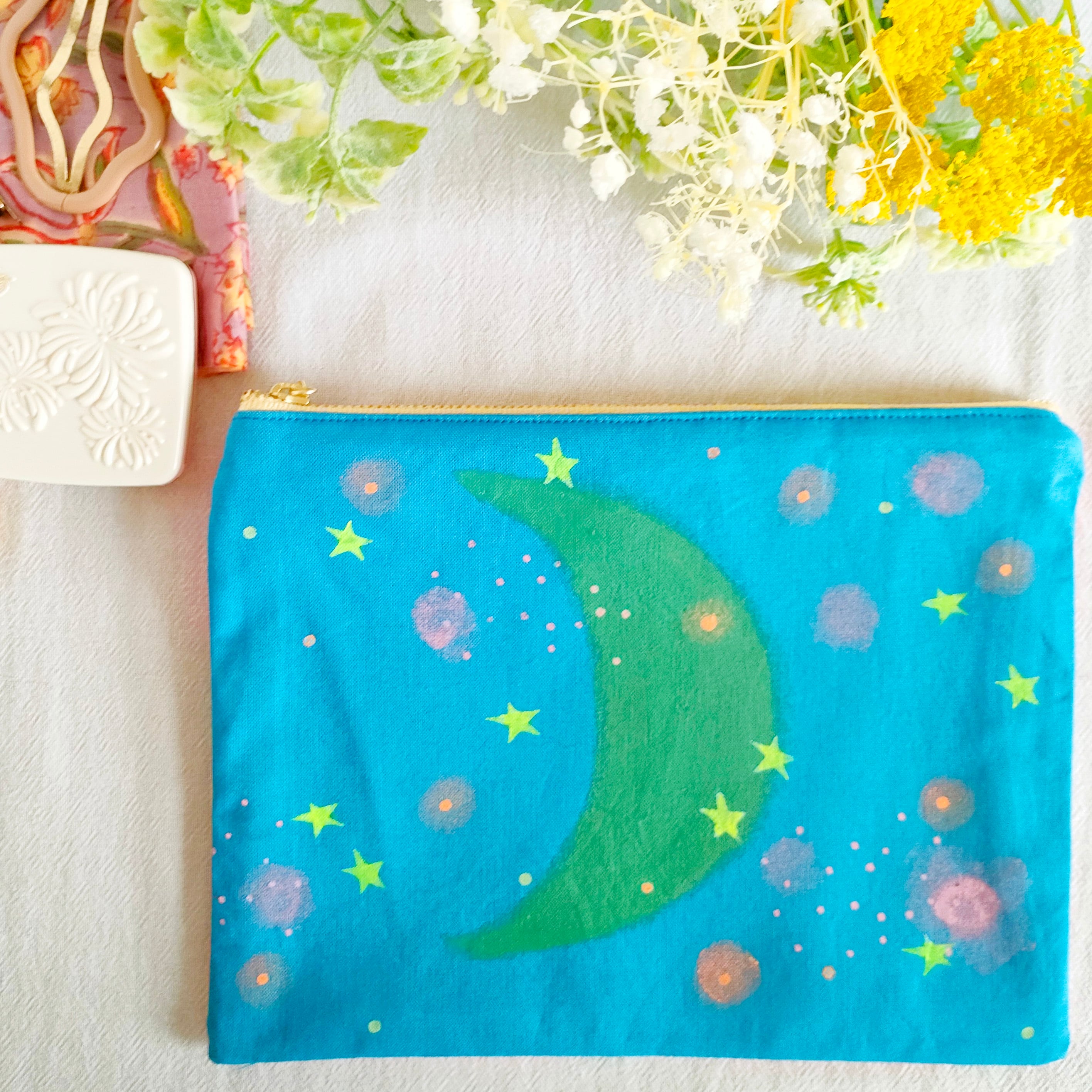 月に星がかかる」ハンドプリントのミニポーチ | DearFUN!tasy／ディア