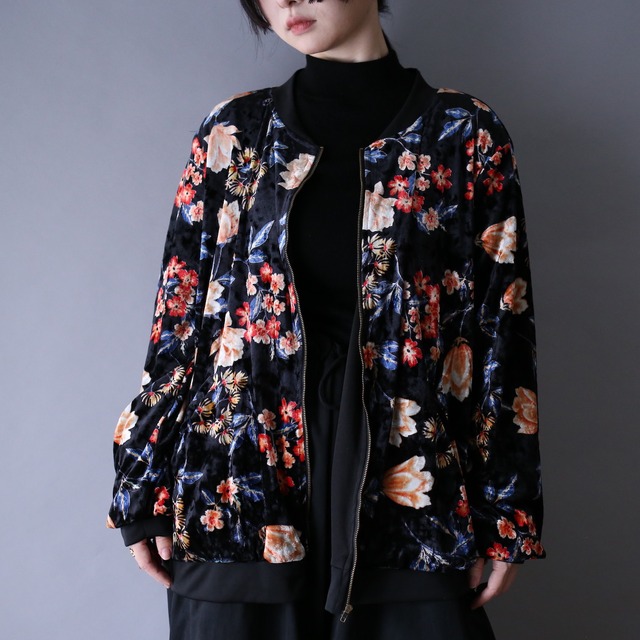 beautiful flower design over silhouette velours zip-up blouson