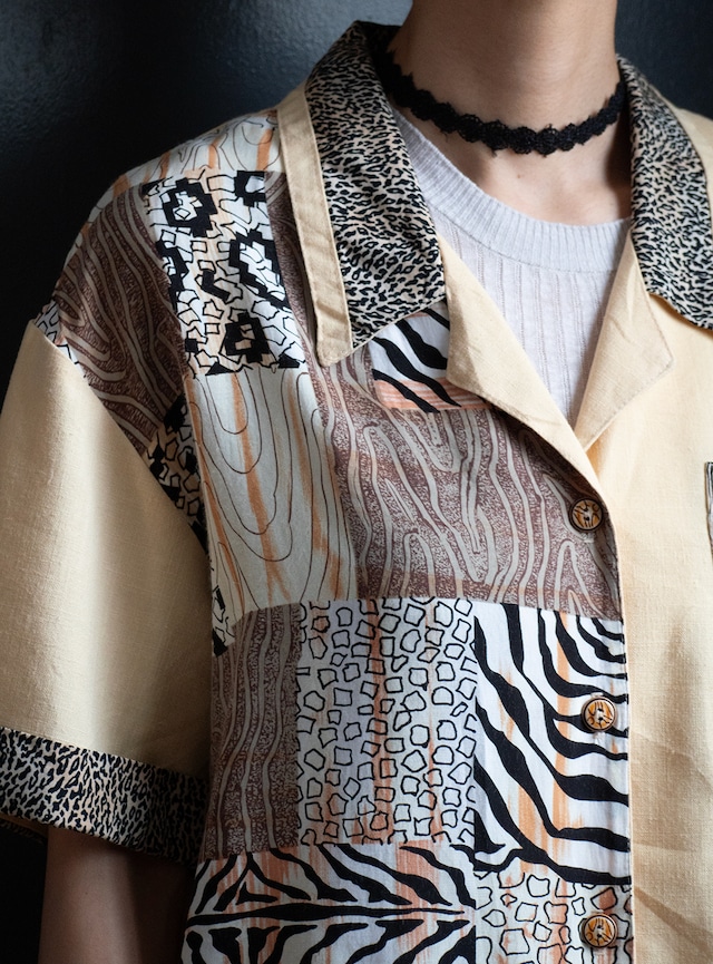"CITY GIRL" 1990s Rayon open collar shirt