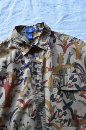 OLD GAP comic pattern women's S/S shirt