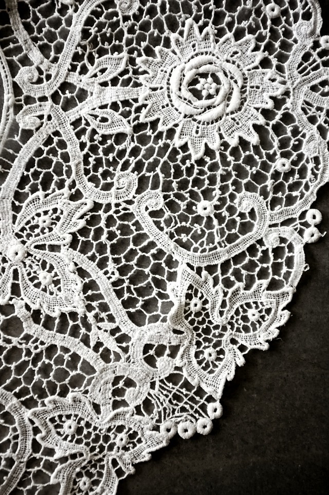 フランス 1900s 3人の時計草と大きなレースのつけ襟 カラー  アンティーク